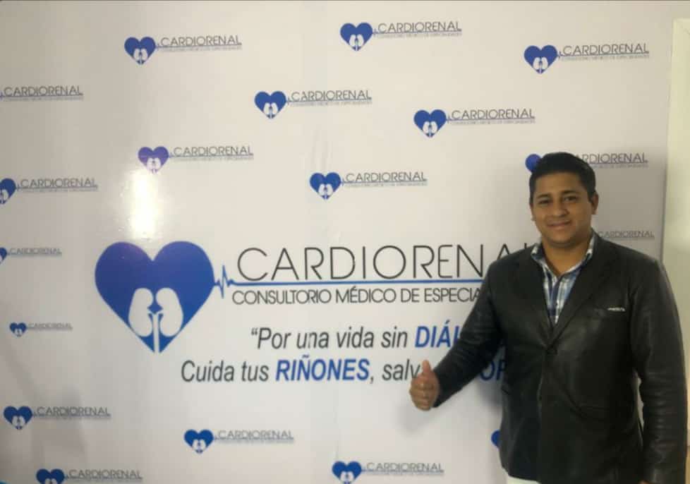 Dr. Juan Carlos Lemos Mena Centro Médico de Especialidades Cardiorenal